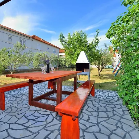 Sime Ferienhaus